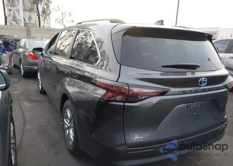 2025 Toyota Sienna Xle from USA, damaged, VIN 5TDJRKEC9SS284205
